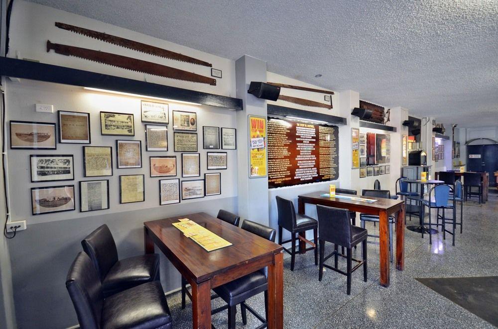 Lees Hotel Ingham Esterno foto