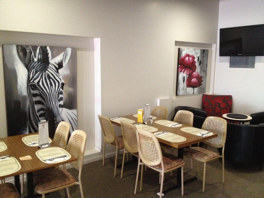 Lees Hotel Ingham Esterno foto