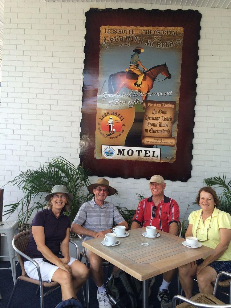Lees Hotel Ingham Esterno foto